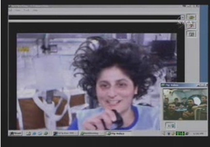 Space Station Astronaut Calls Undersea Lab